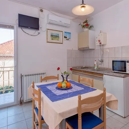 Apartments Srhoj Stari Grad  Exterior photo