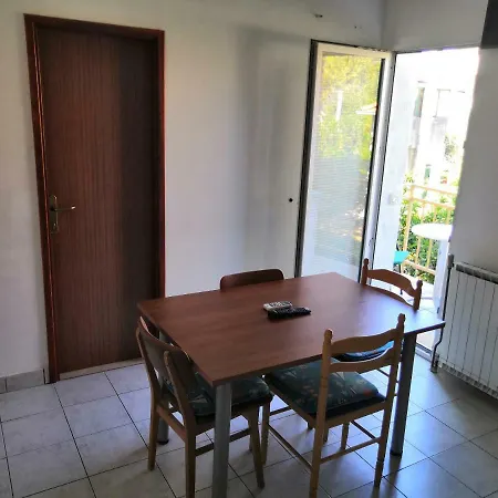 Apartments Srhoj Stari Grad  Exterior photo