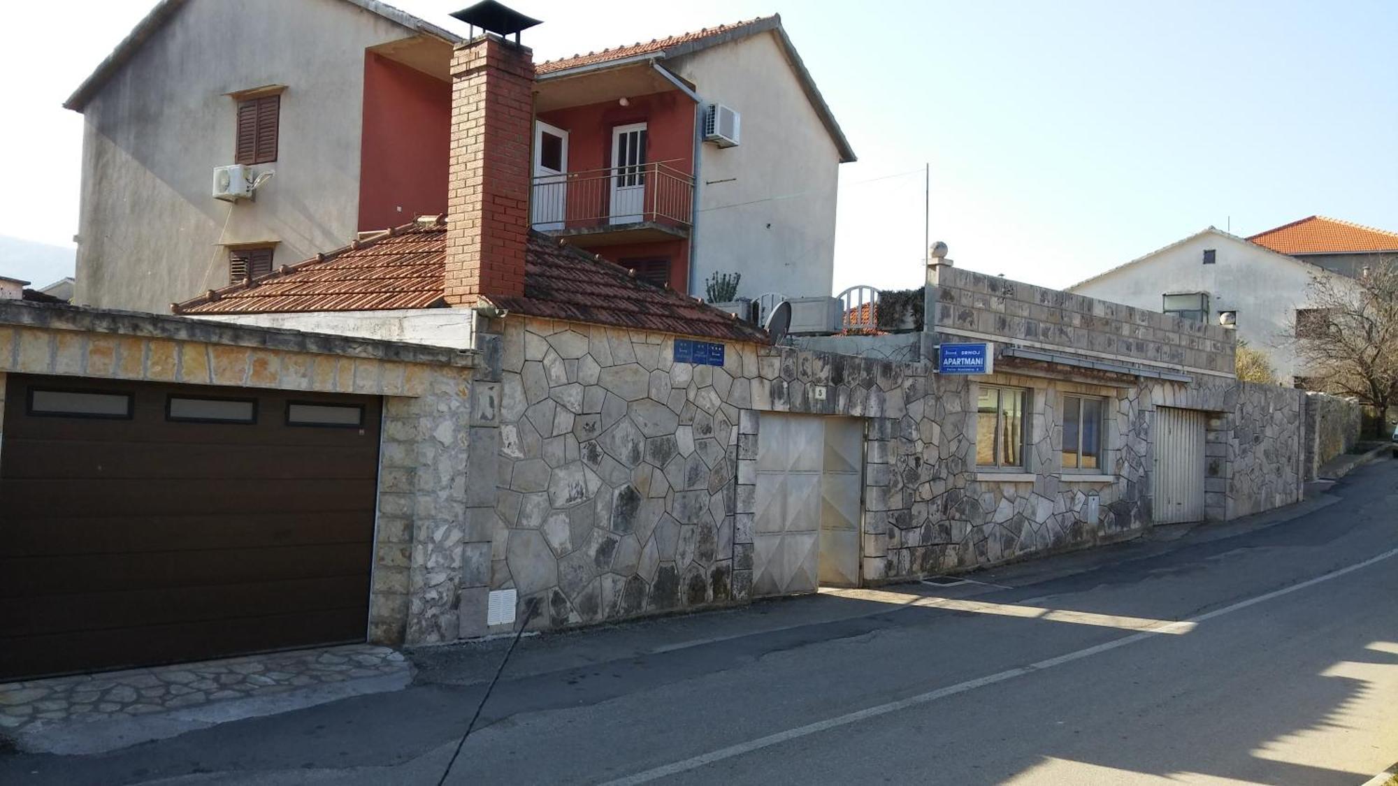 Srhoj * Stari Grad (Hvar)