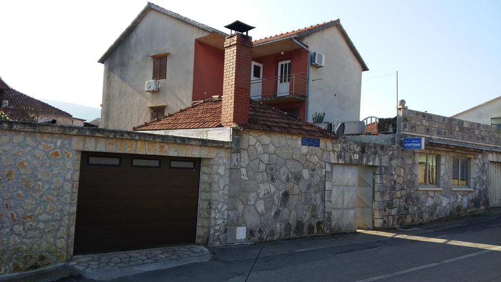 Srhoj Stari Grad (Hvar)