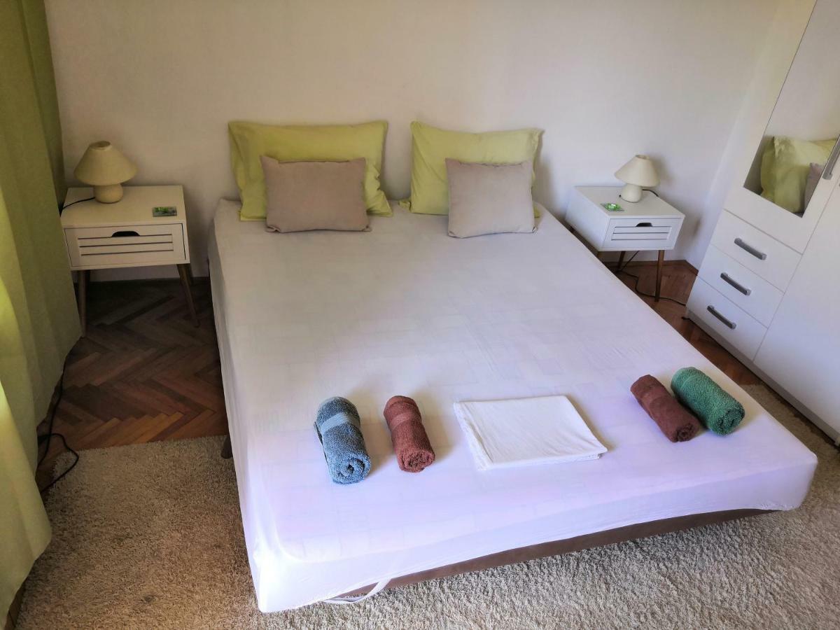Srhoj Apartment *