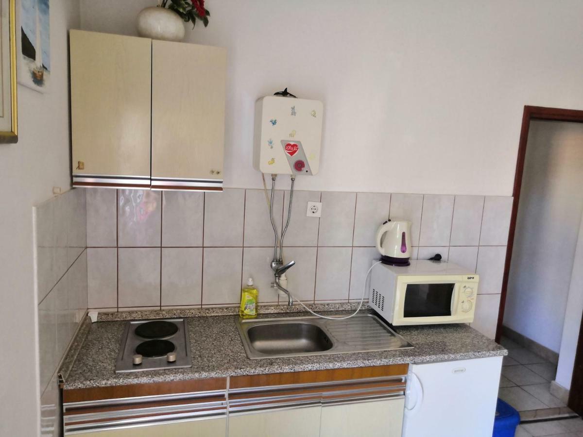 Srhoj Apartment *